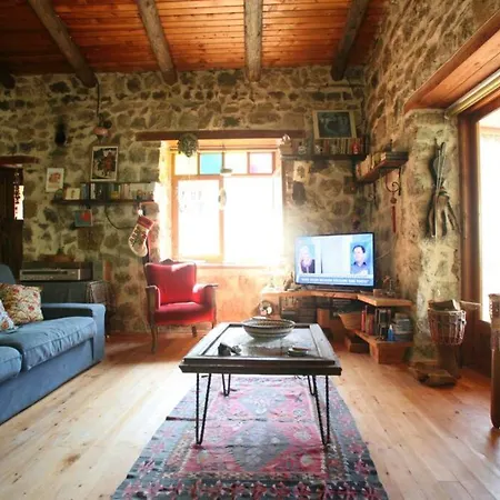 Private Stone Cottage In The Forest. Chalet *